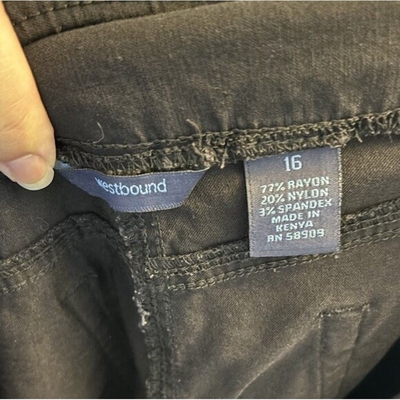 Westbound Woman’s Shorts Size 16 Black Cuffed At Legs 10.5 Rise Stretch - Picture 6 of 6